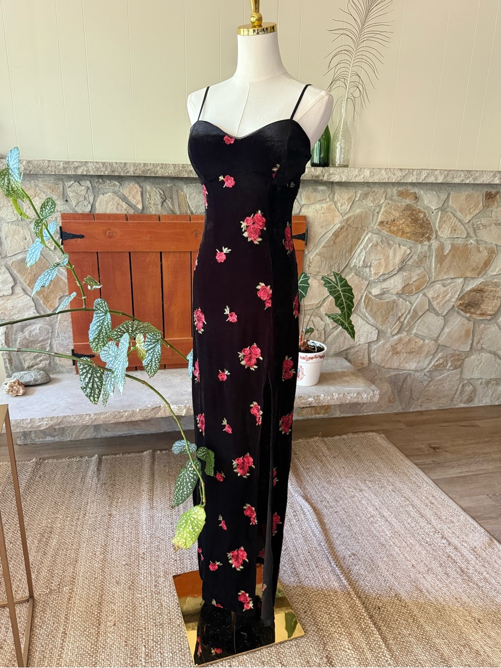 Emerald Sundae Black Velvet Maxi Dress with Pink Rose Embroidery Size Small
